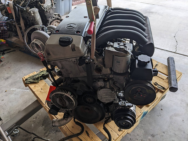 Mercedes-Benz OM606 Turbo Diesel Engine - Image 6