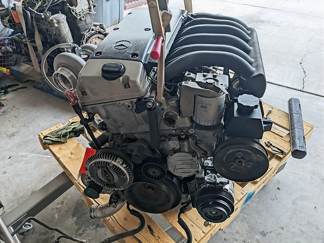 Mercedes-Benz OM606 Turbo Diesel Engine - Image 3